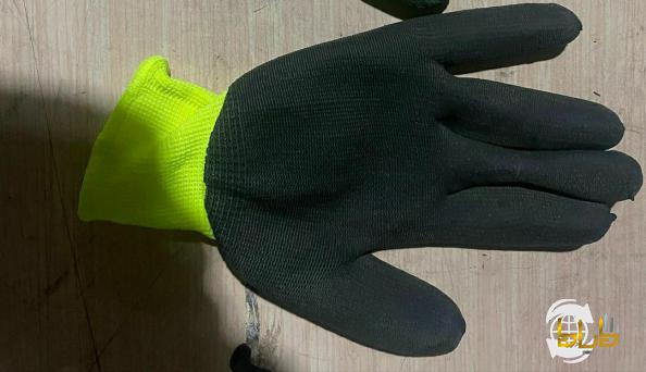 بررسی کیفی مواد سازنده دستکش های پرفروش 